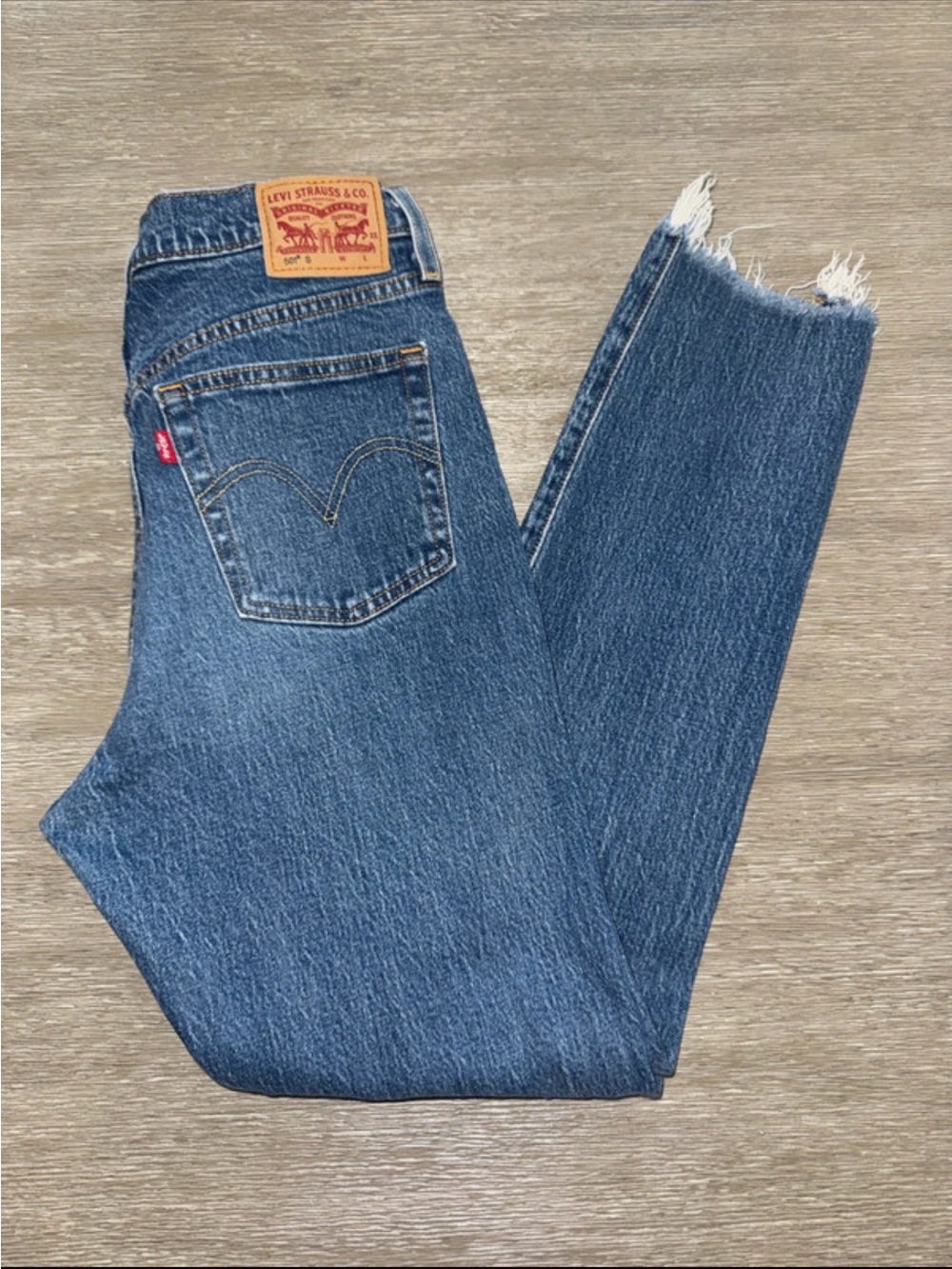 LEVI’S WOMEN’S RAW HEM SKINNY JEANS MEDIUM DENIM BLUE